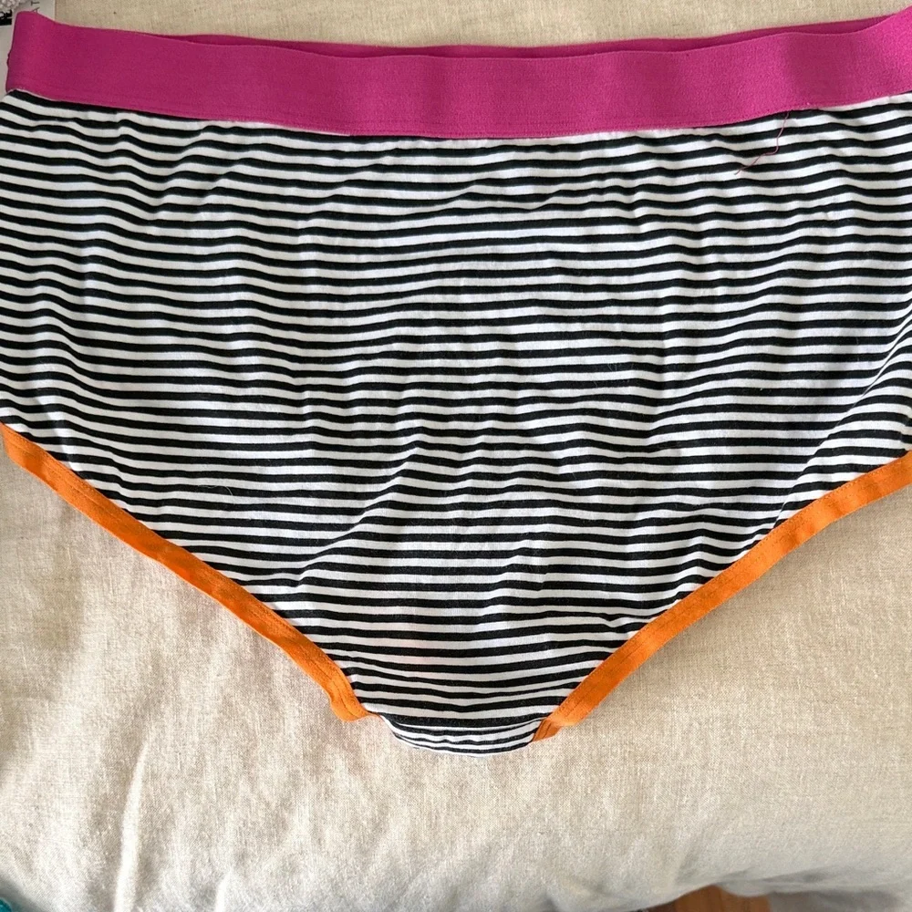 Torrid Curve enjoy blend